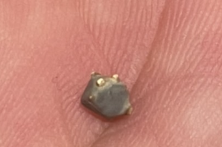 74F23362-27C1-45E6-ACA7-DF2738E391D1
